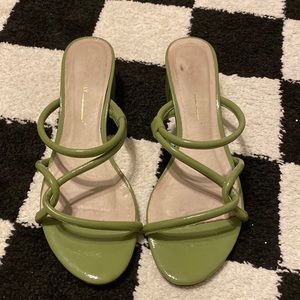 Intentionally Blank Tami Sandal